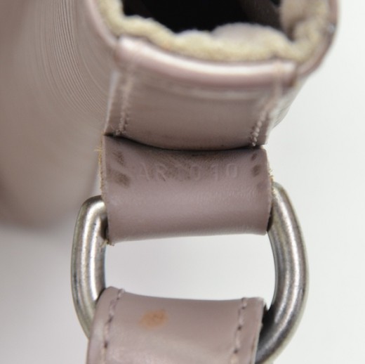 Lot - Louis Vuitton Lilac Epi Leather Noe Shoulder Bag Date Code: AR0061