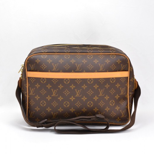 100% Authentic Louis-Vuitton Mens Messenger Bag