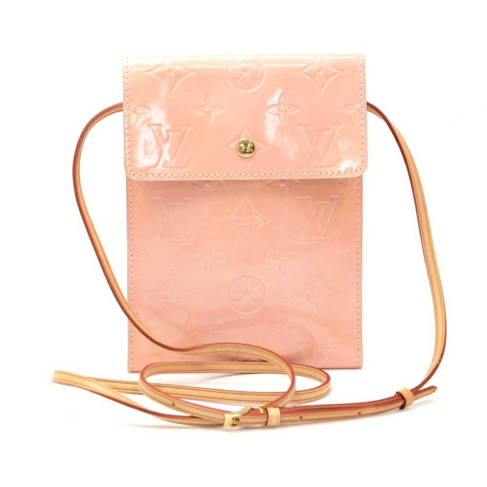 Marshmallow leather crossbody bag Louis Vuitton Beige in Leather