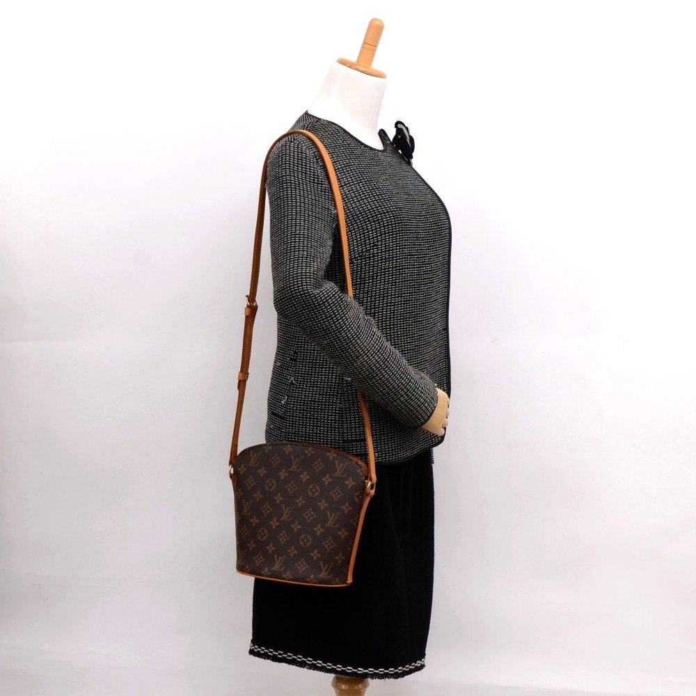 Louis Vuitton Monogram Canvas Drouot Shoulder Bag (SHF-18607) – LuxeDH