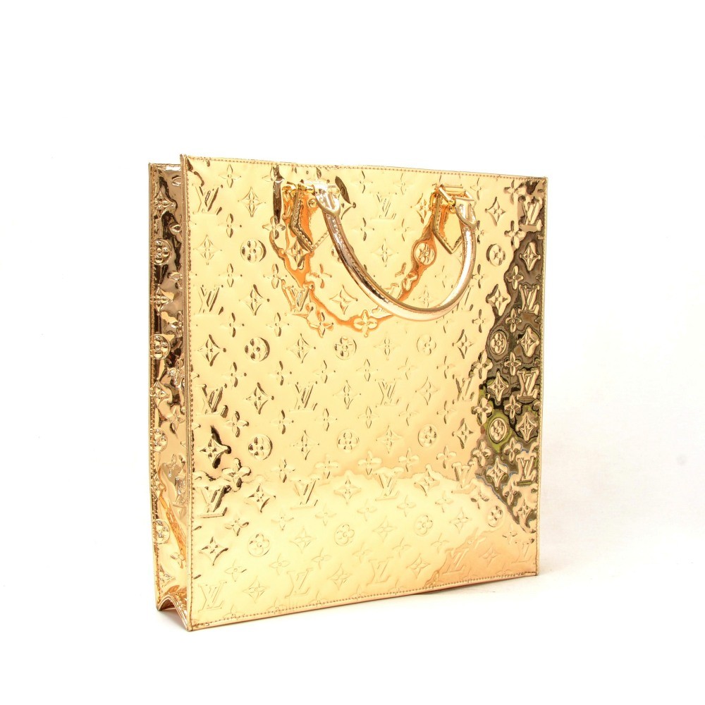 Tote Louis Vuitton Gold in Plastic - 17468257