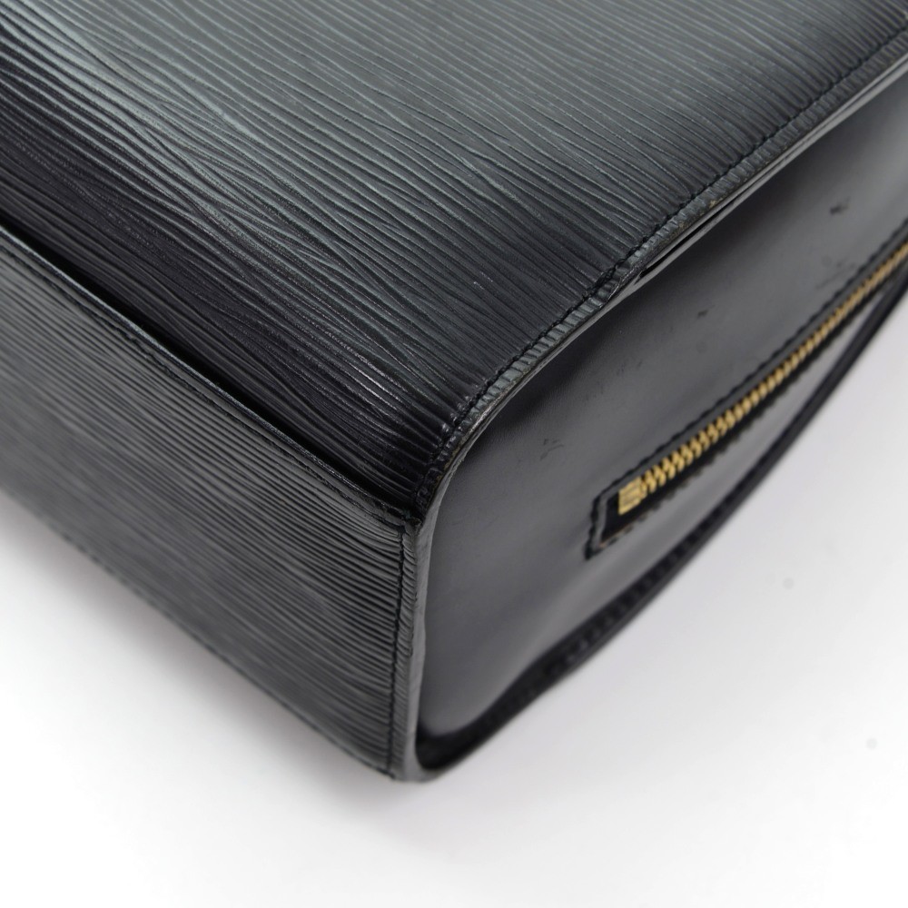 Louis Vuitton Pont-neuf Handbag Black Calf Leather Auction