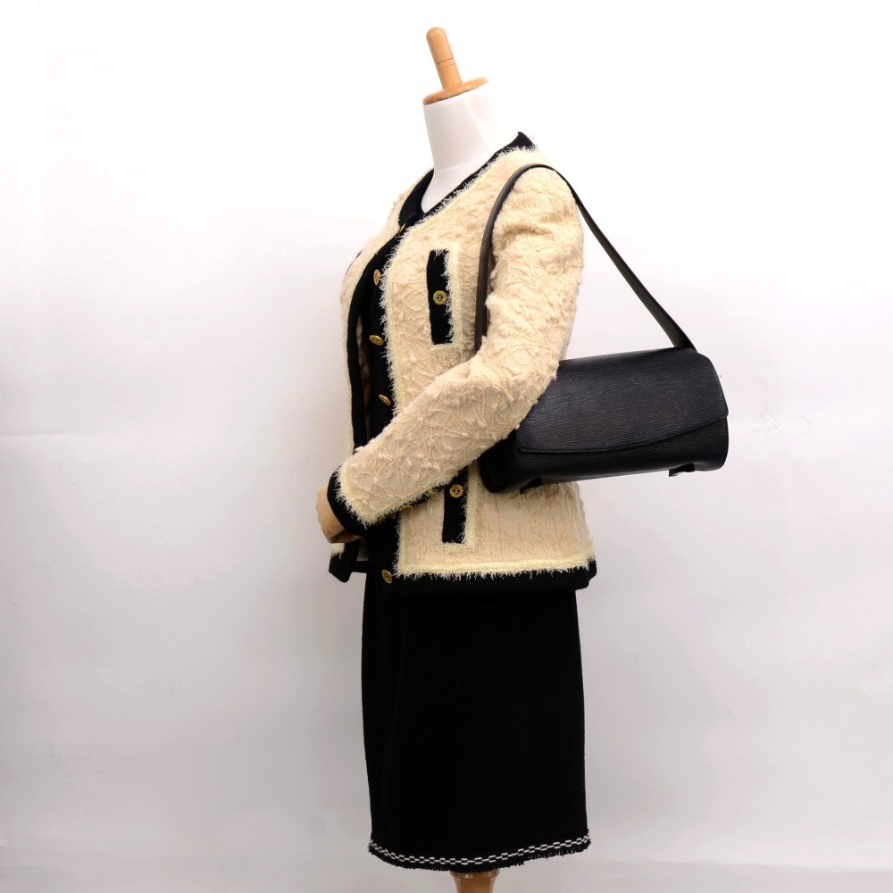 Louis-Vuitton Epi Nocturne GM Shoulder Bag