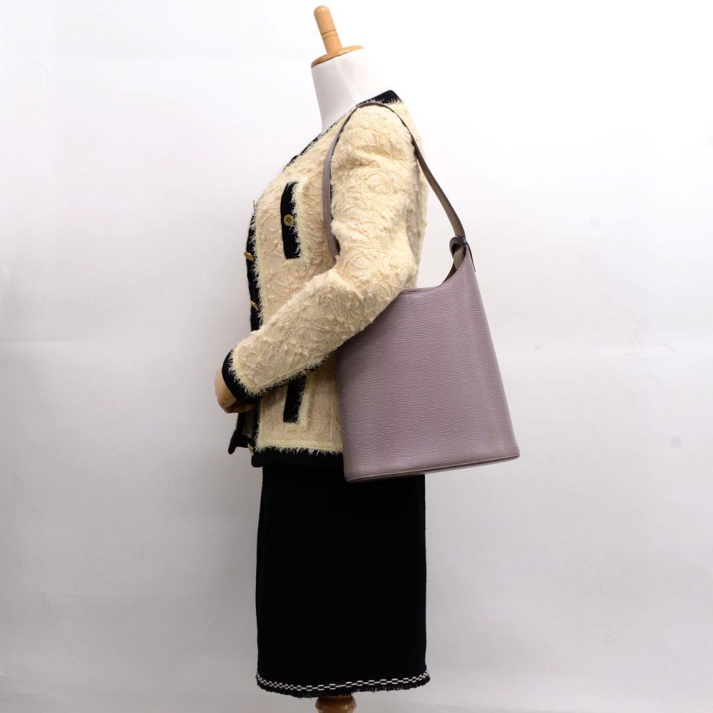 LOUIS VUITTON “Biarritz” Epi Leather Fold Over Top Lilac Shoulder Bag  Crossbody