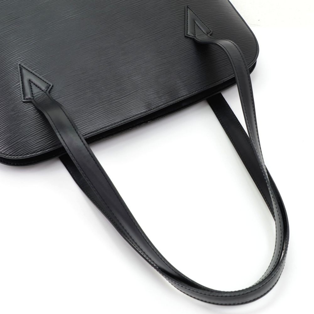 Louis Vuitton Lussac shoulder bag Black Leather ref.538617 - Joli