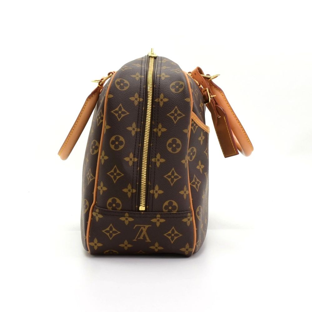 Louis Vuitton Monogram Canvas Hunting Bag ○ Labellov ○ Buy and Sell  Authentic Luxury