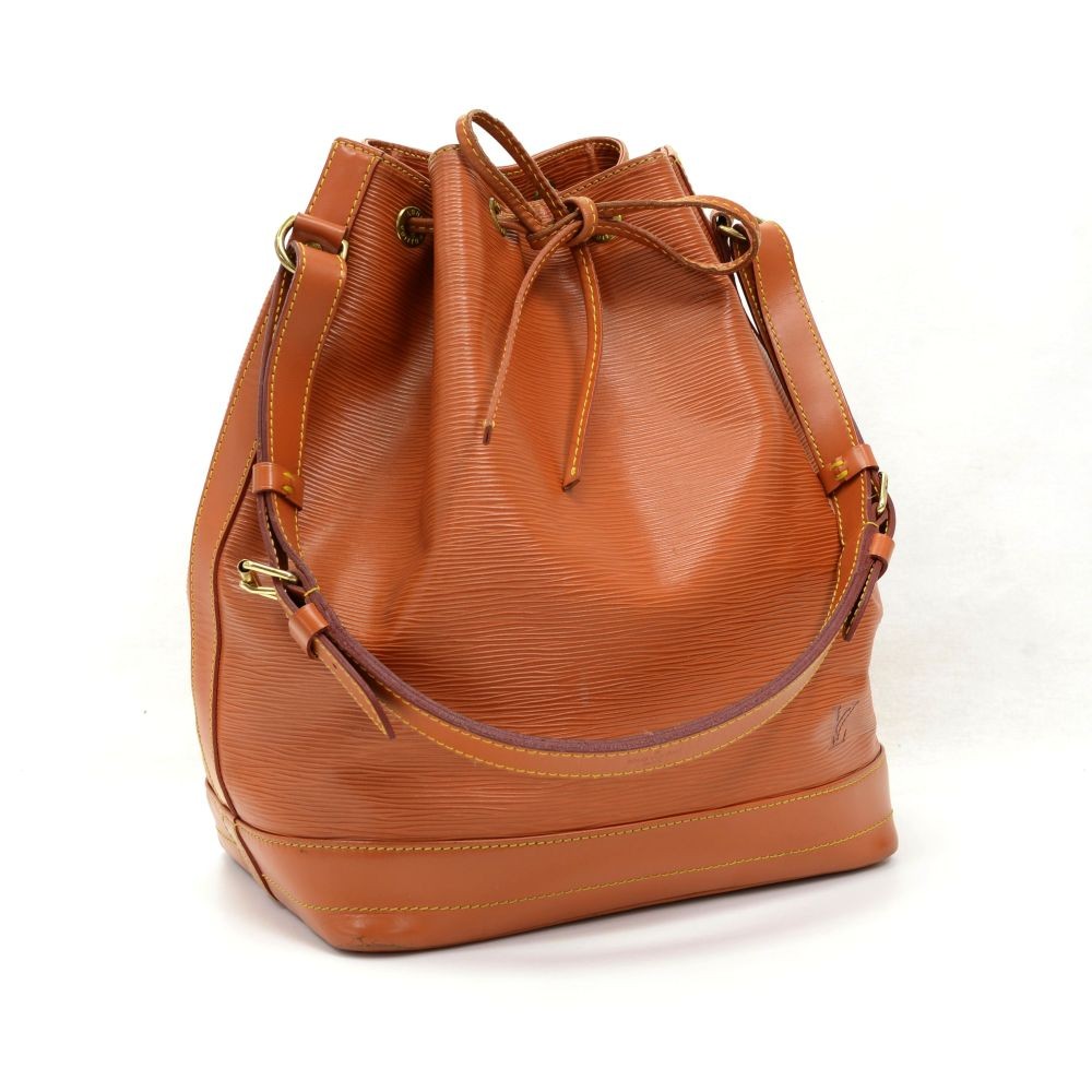 Louis+Vuitton+N%C3%A9oNo%C3%A9+Shoulder+Bag+MM+Beige+Leather for sale  online