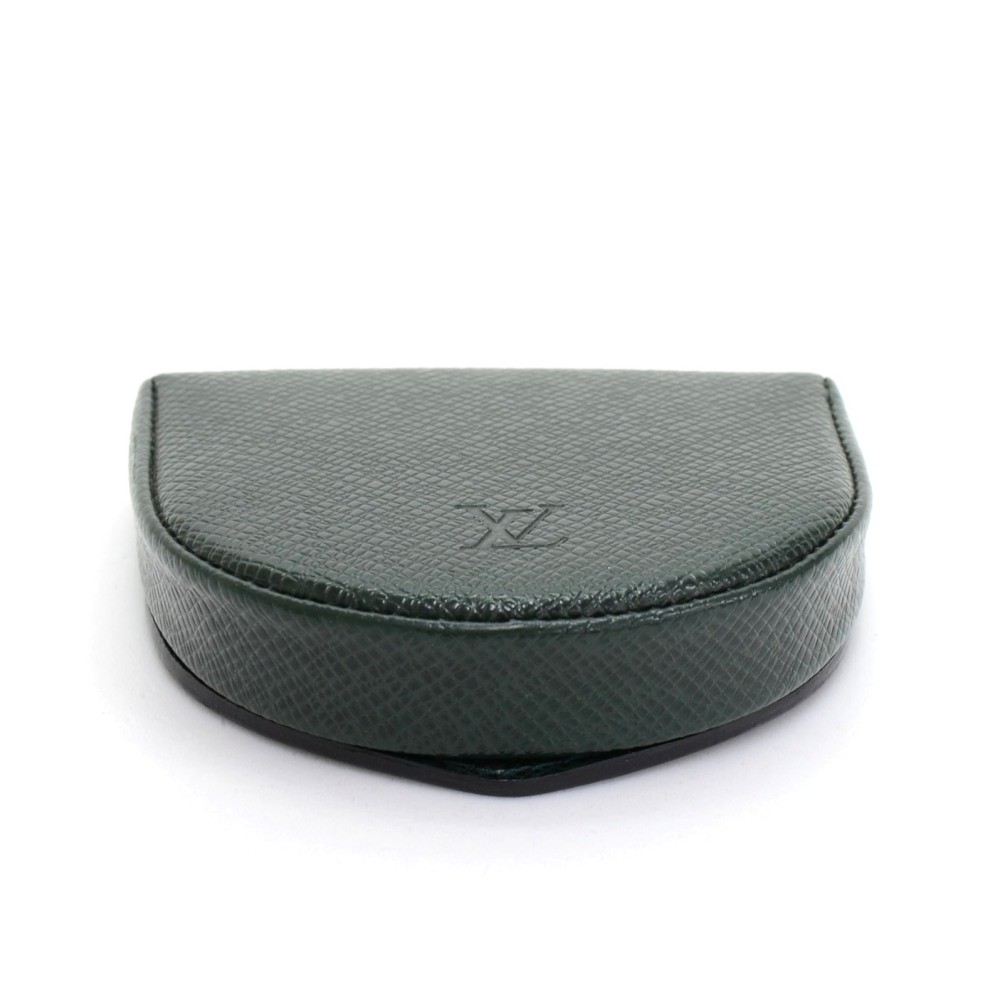 Green Louis Vuitton Taiga Porte Monnaie Cuvett Coin Pouch – Designer Revival