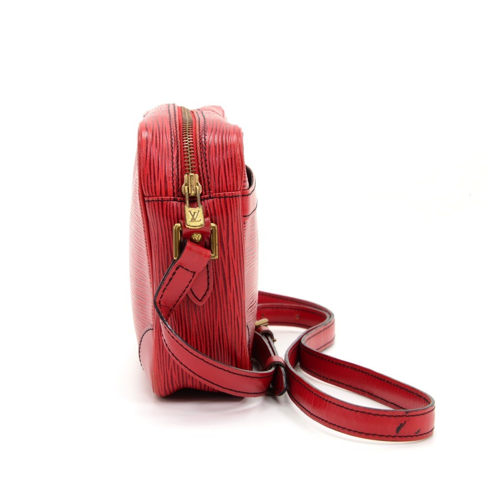 Red Epi Leather Louis Vuitton Trocadero 27 ref.815964 - Joli Closet