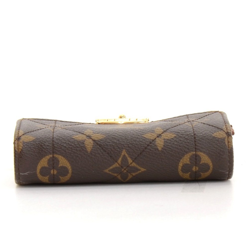 Louis Vuitton Etoile GM Quilted Leather LV Wallet
