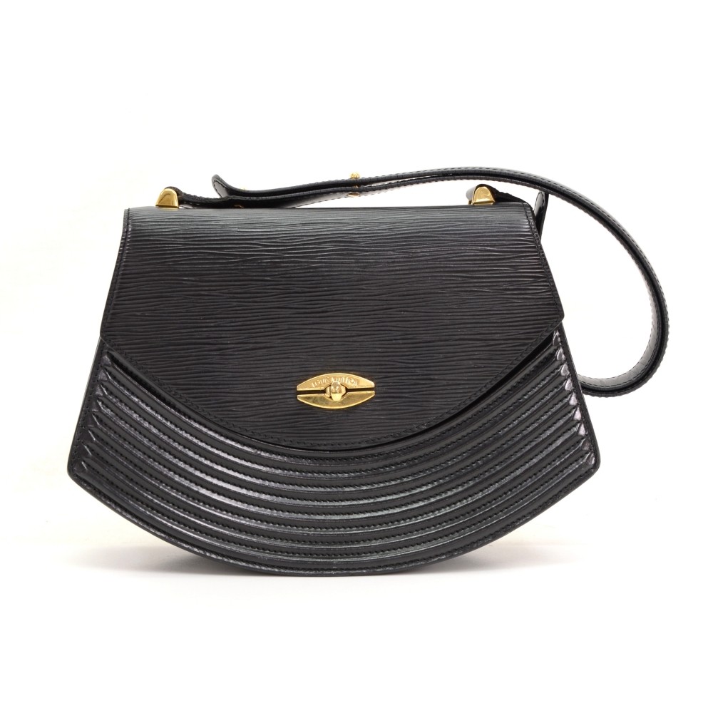 Vintage Louis Vuitton Tilsitt Brown Kenyan Fawn Epi Leather Shoulder  Pochette at 1stDibs