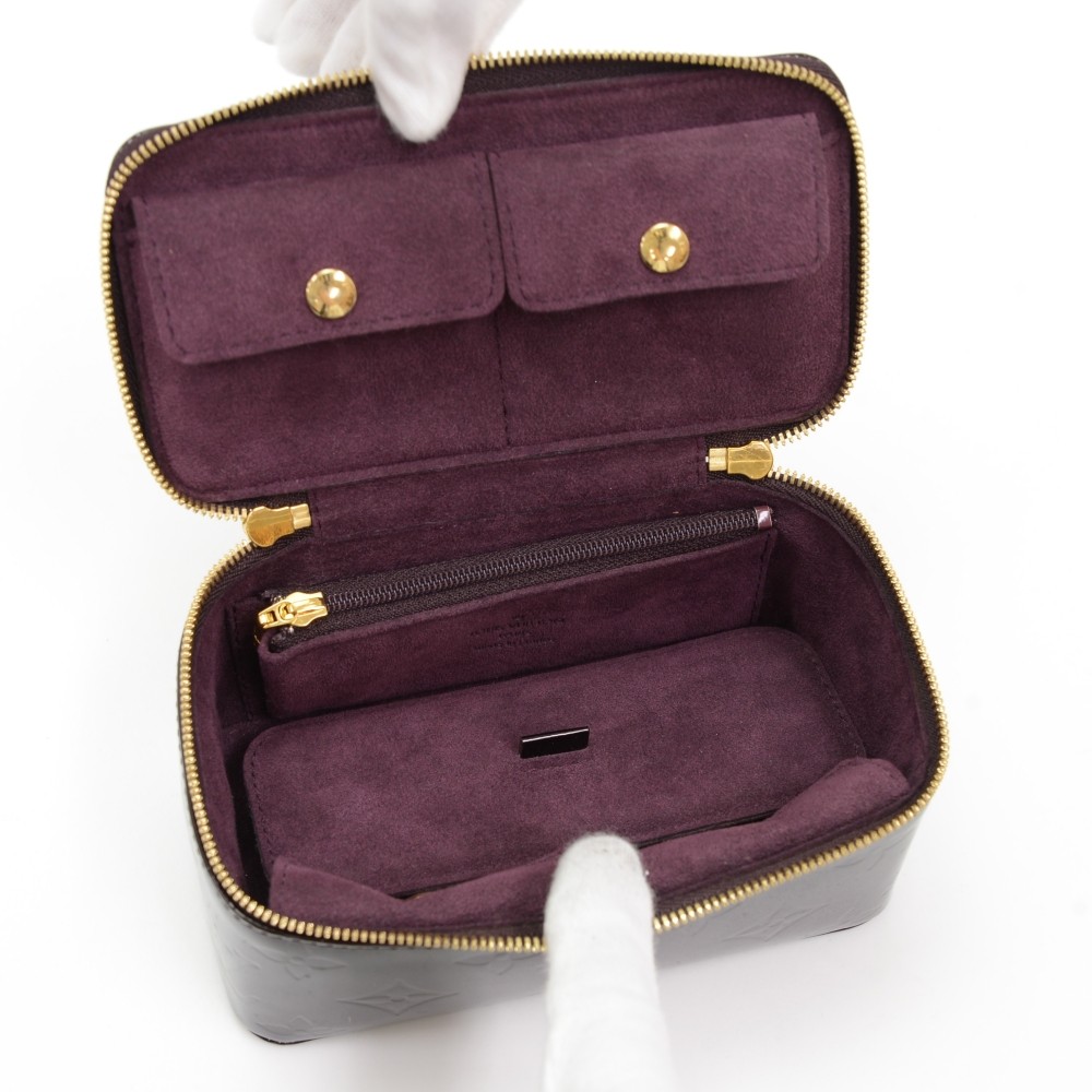 Louis Vuitton Magenta Epi Nice Vanity Mini QJA0PA10P9000