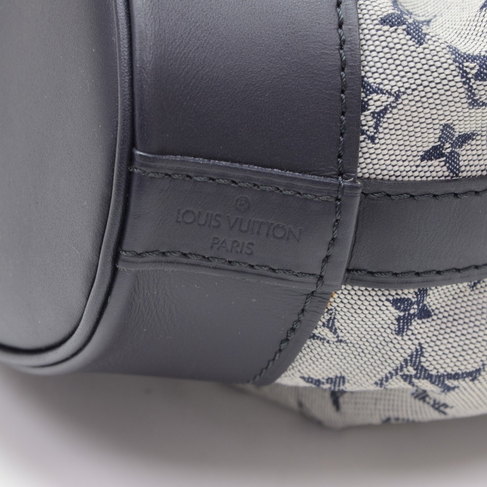 Louis Vuitton Blue Monogram Mini Lin Noelie Bag Drawstring BUCKET Mini NOE  Leather ref.685652 - Joli Closet