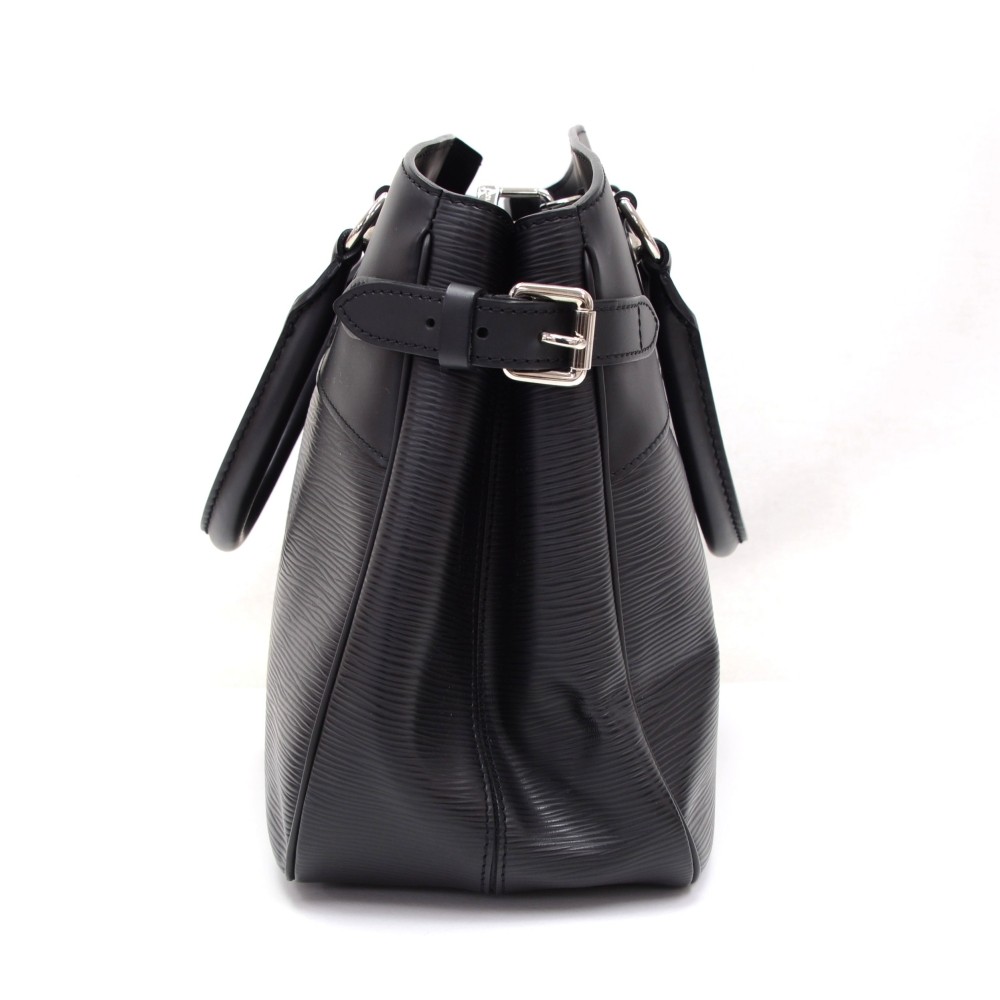 Louis Vuitton Passy Black Leather ref.773183 - Joli Closet
