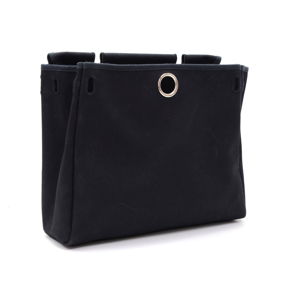 Herbag in Barenia calf and H canvas, spare bag in blac…