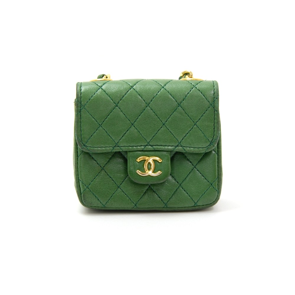 Chanel Vintage Chanel Green Quilted Leather Gold Tone Chain Belt +