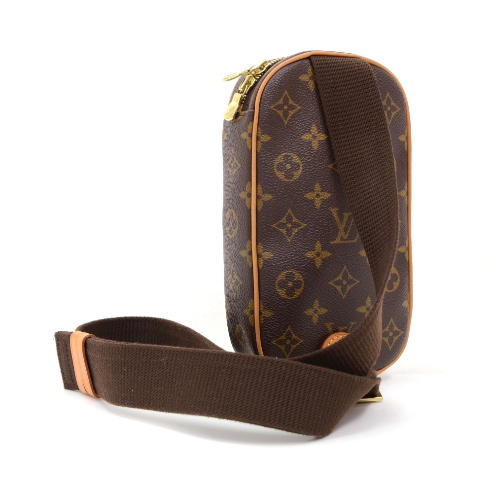 Louis Vuitton Pochette gange – The Brand Collector
