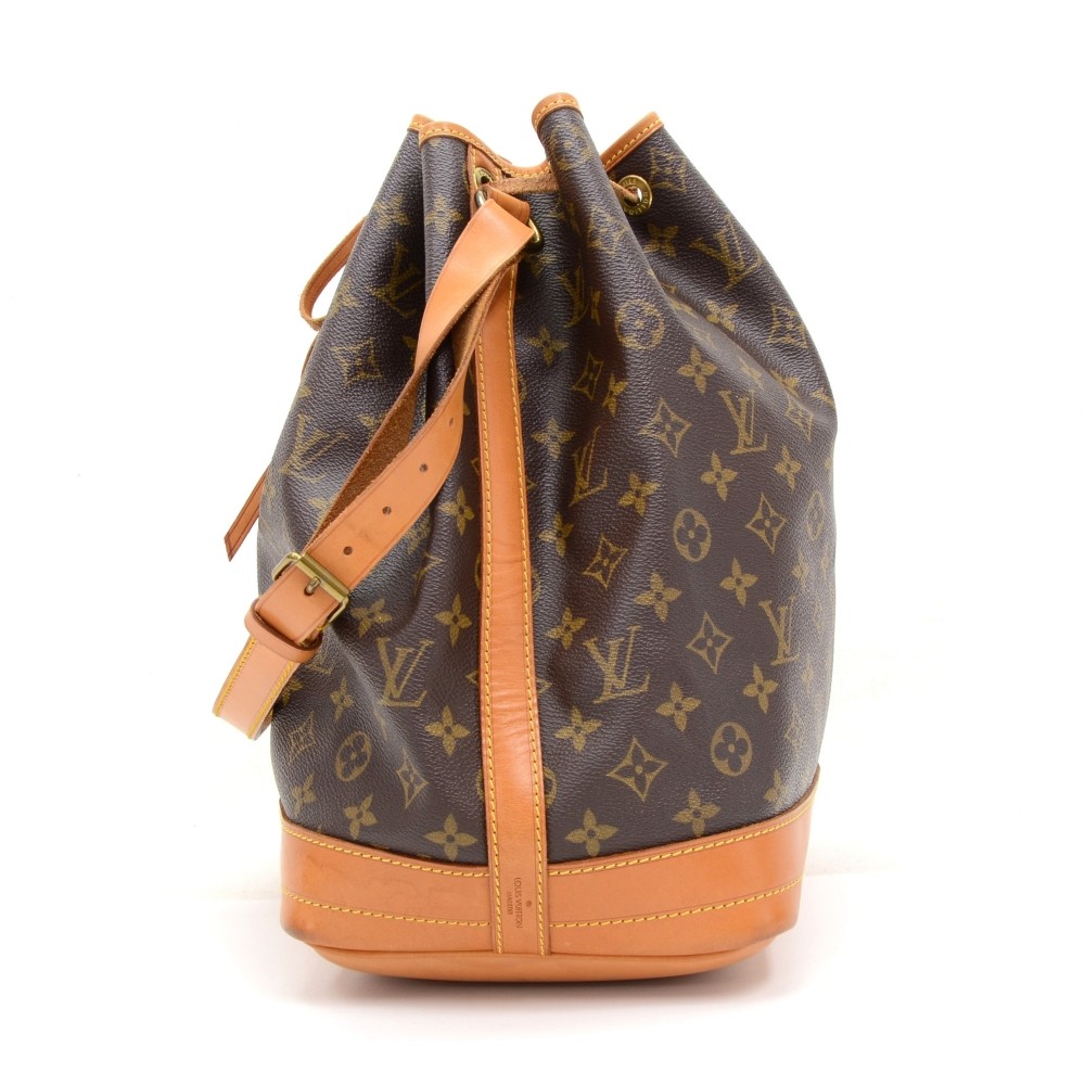 Louis Vuitton Noe Handbag Limited Edition Fornasetti Architettura Print  Leather at 1stDibs