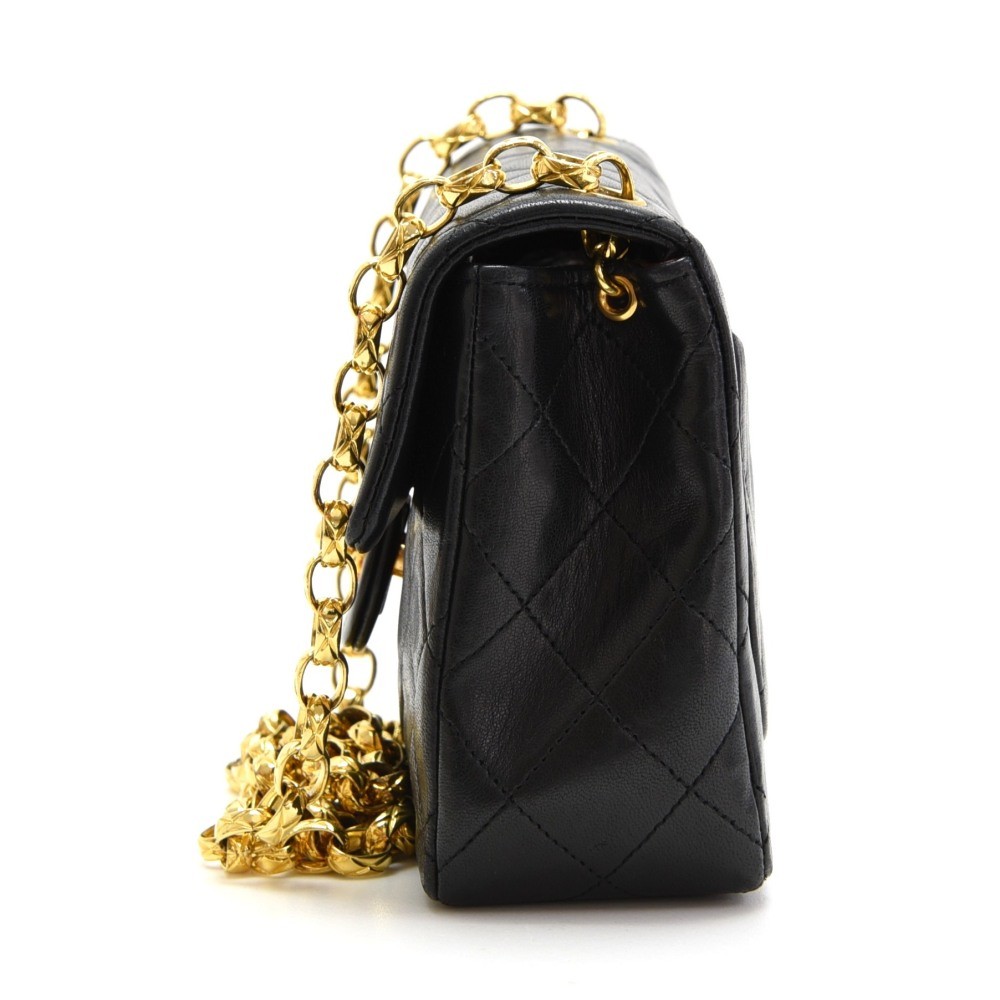 Chanel black lambskin mini flap bag - AGL2218 – LuxuryPromise