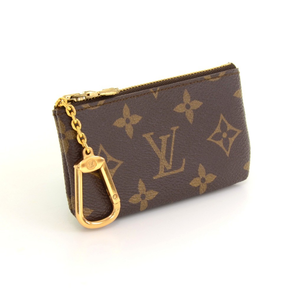Louis Vuitton Pochette Case Monogram Keychain Wallet LV-1202P-0015 For Sale  at 1stDibs