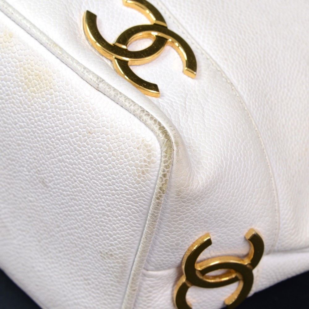 Chanel Vintage Chanel White Caviar Leather Large Bucket Shoulder Bag