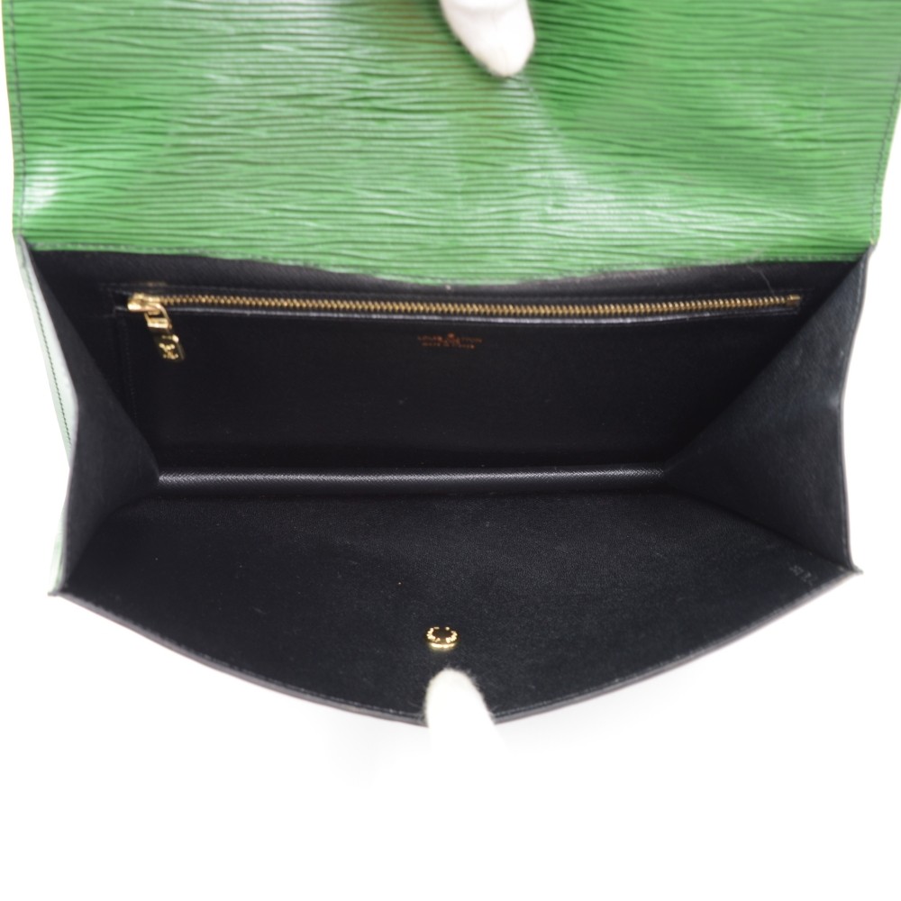 Authentic Louis Vuitton Epi Montaigne 27 Clutch Hand Bag Green M52654 LV  7794F