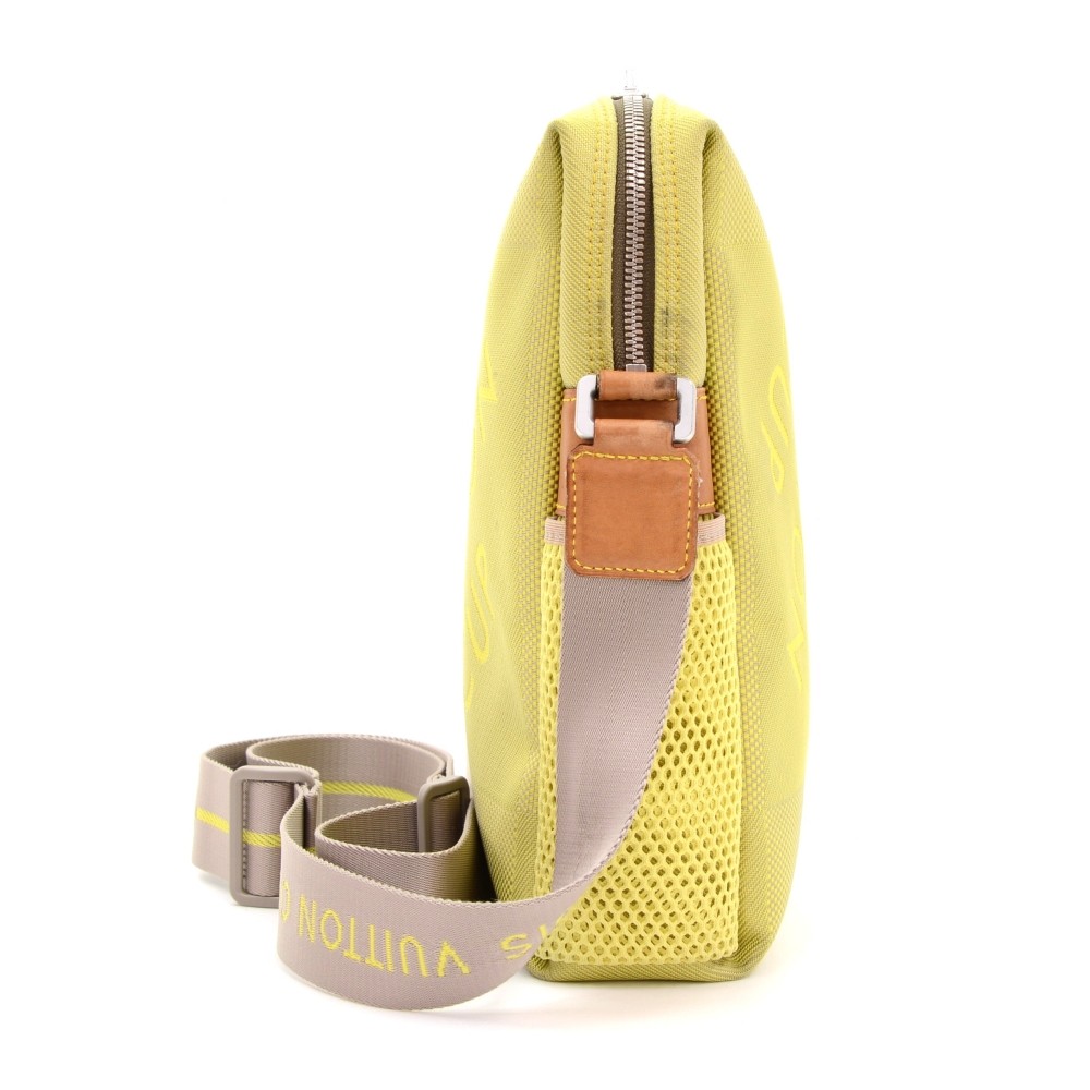 Louis Vuitton Vintage - LV Cup Weatherly Crossbody Bag - Yellow