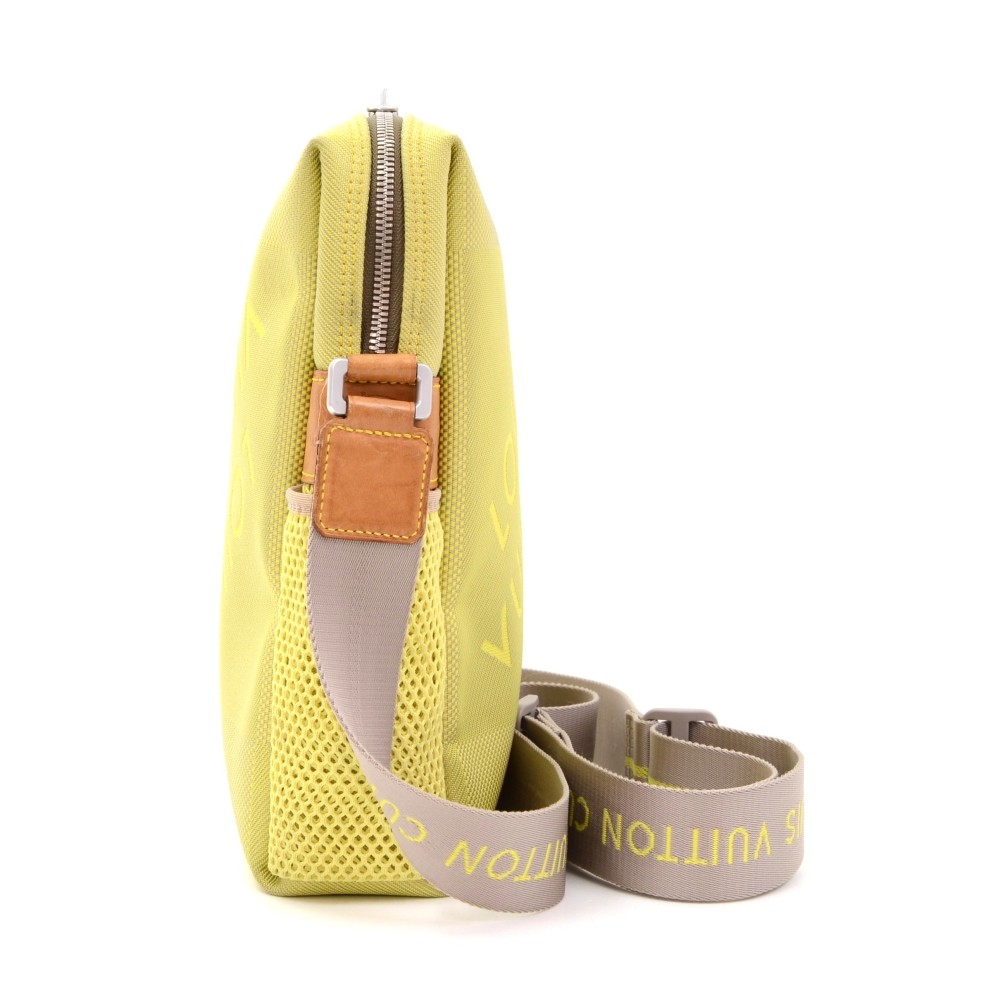 Auth Louis Vuitton Cup Damier Geant Weatherly Shoulder Bag Yellow