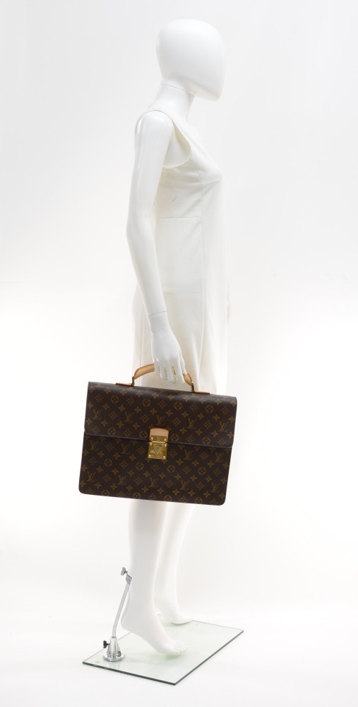 Louis Vuitton Laguito Briefcase LV Monogram Satchel, Luxury, Bags & Wallets  on Carousell
