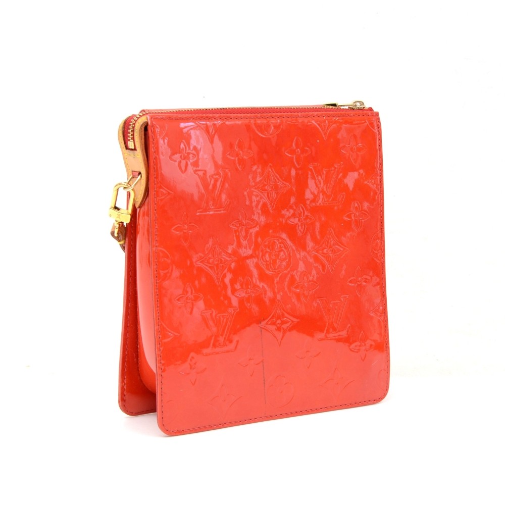 Louis Vuitton Monogram Vernis Mott - Red Shoulder Bags, Handbags -  LOU788828