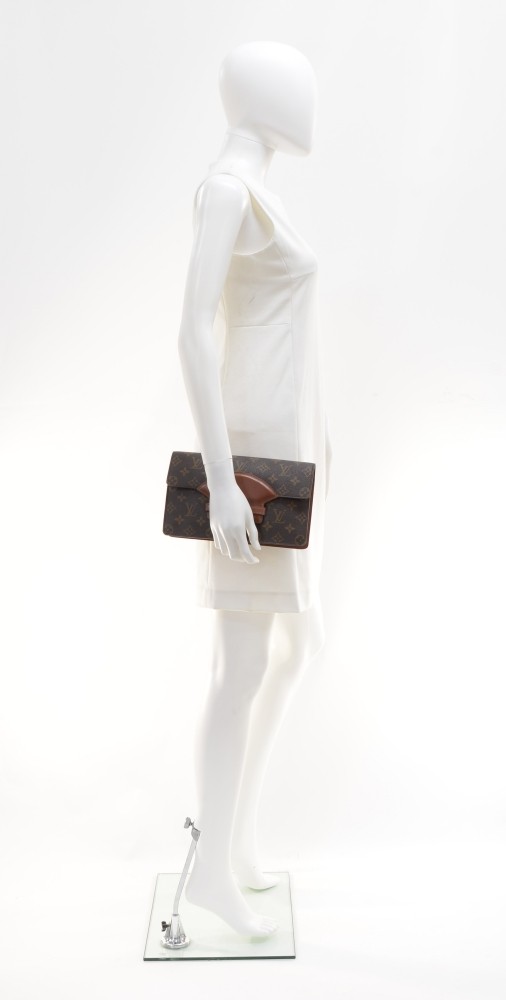Musette cloth clutch bag Louis Vuitton White in Cloth - 26155776