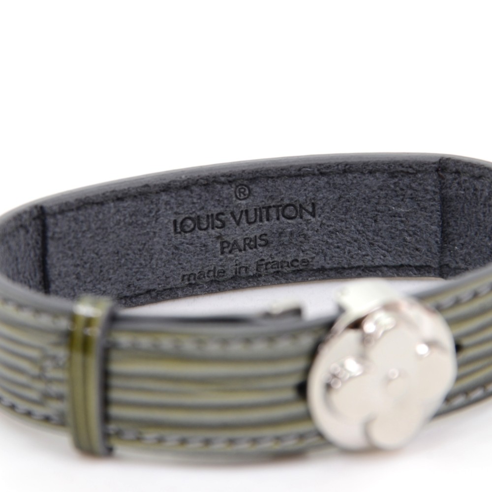 Leather bracelet Louis Vuitton Green in Leather - 30956548