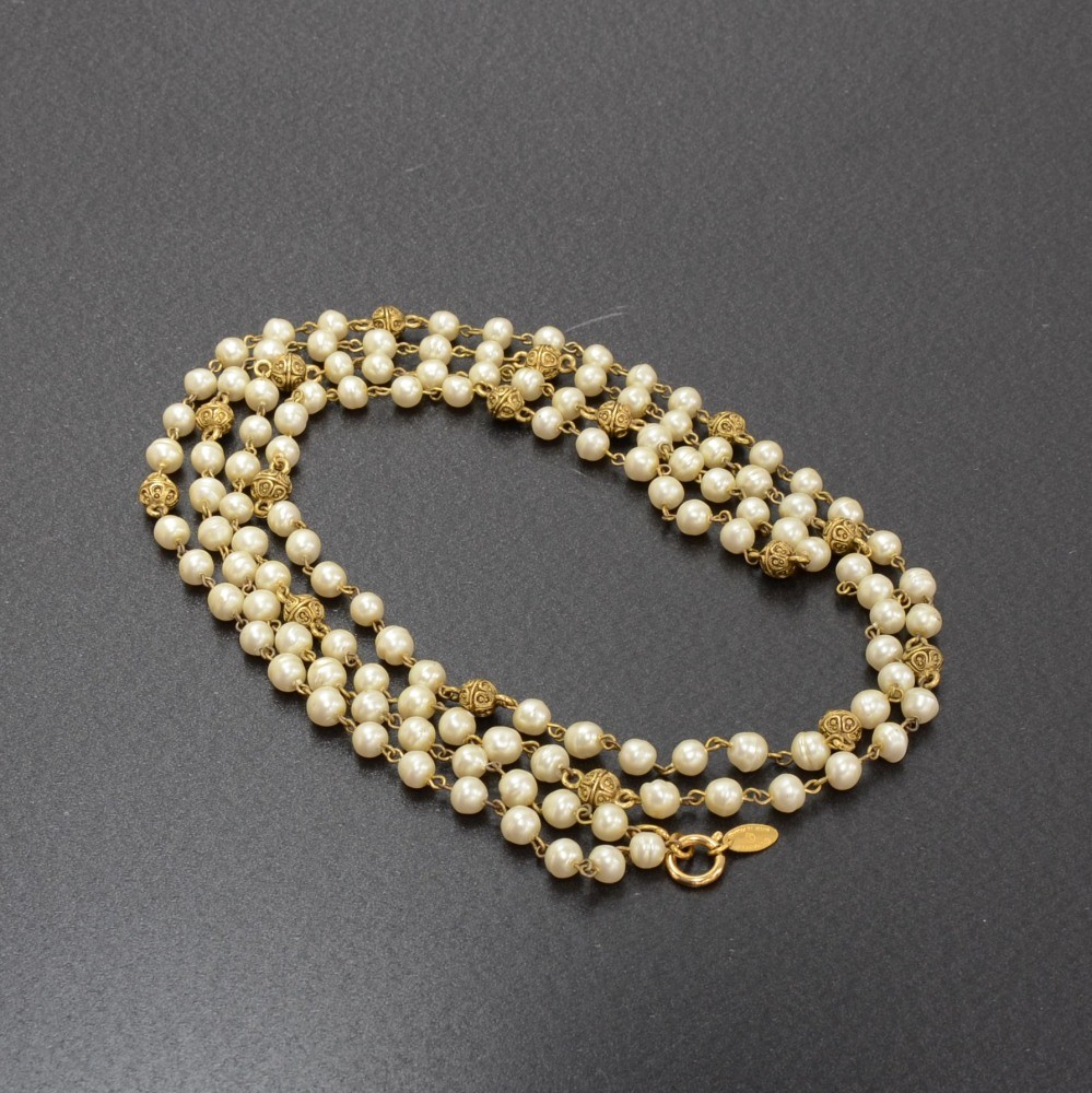 chanel gold and pearl necklace vintage