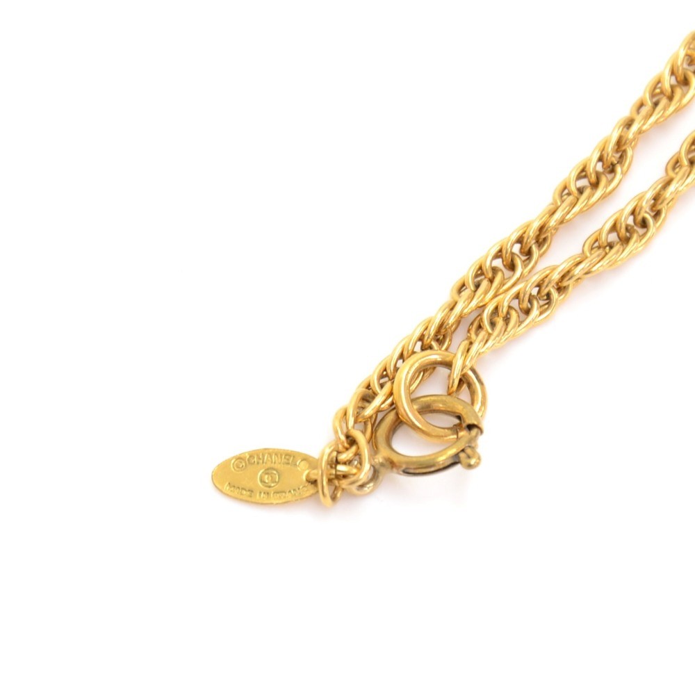 Chanel Vintage Chanel Gold Tone CC Logo Round Pendant Chain Necklace