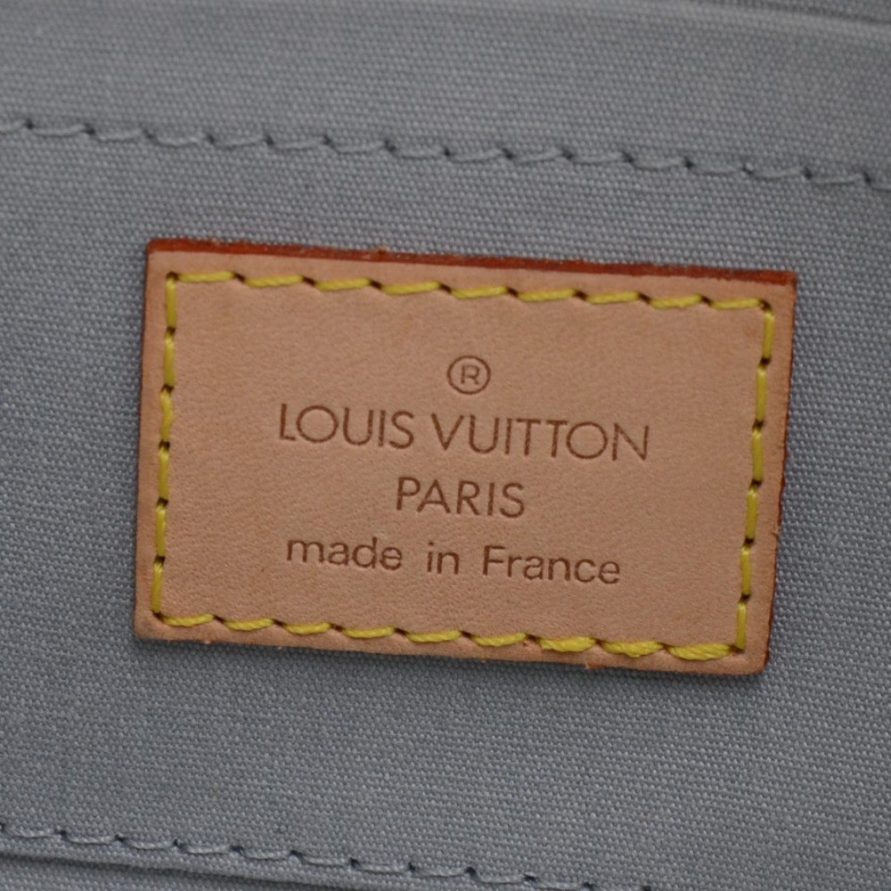 Louis Vuitton White Vernis Malibu Street Leather Patent leather ref.263595  - Joli Closet