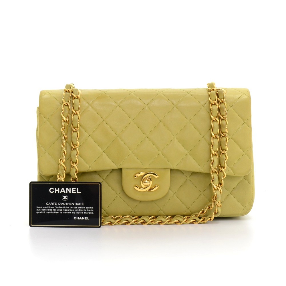 2.55 crossbody bag Chanel Green in Plastic - 29418489