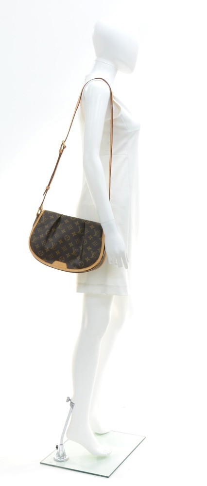 Sold at Auction: Louis Vuitton, LOUIS VUITTON shoulder bag MENILMONTANT,  coll.: 2011.