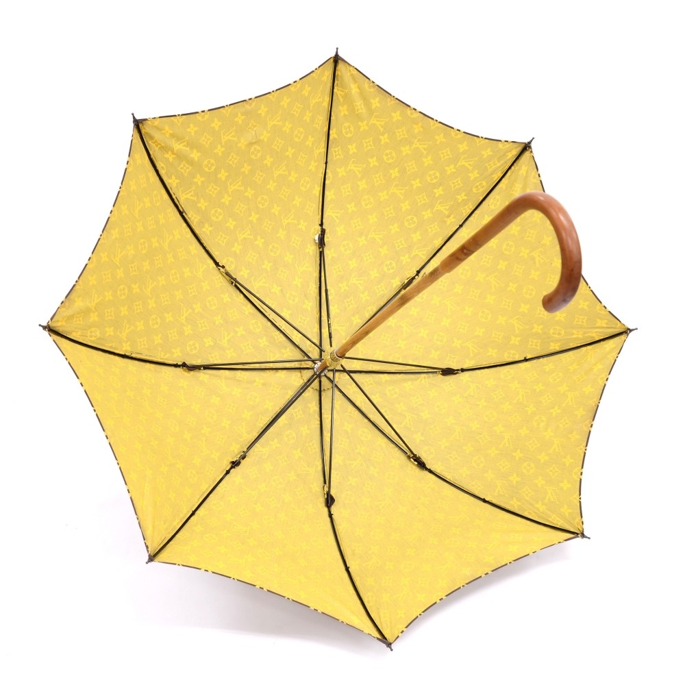 Louis Vuitton Monogram Ondées Umbrella - Brown Umbrellas, Accessories -  LOU713053
