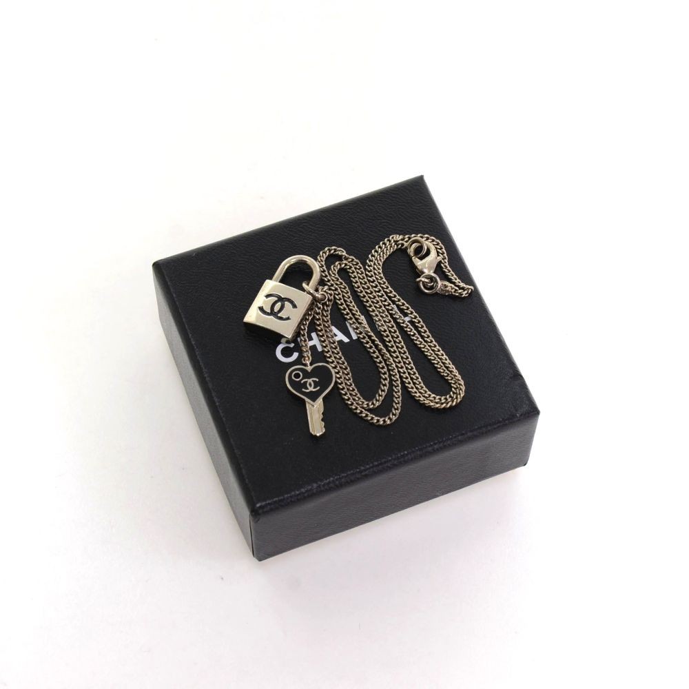 Chanel lock and key necklace deals