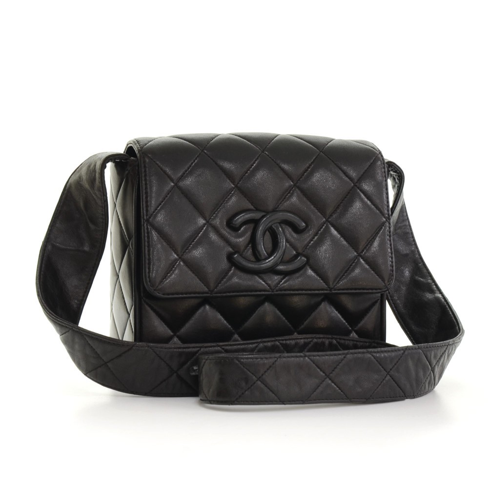 Chanel Vintage Chanel Black Quilted Leather Shoulder Bag With