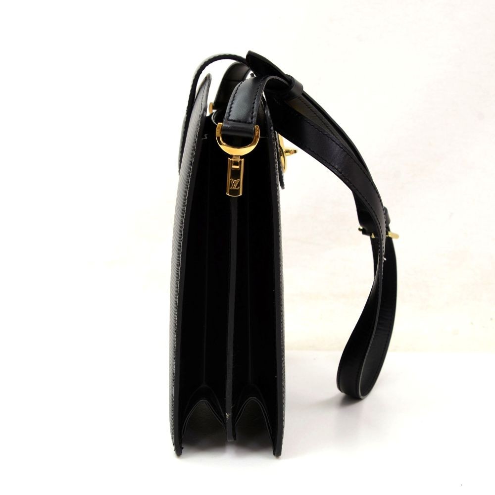 Louis Vuitton Black Epi Capucines — BLOGGER ARMOIRE