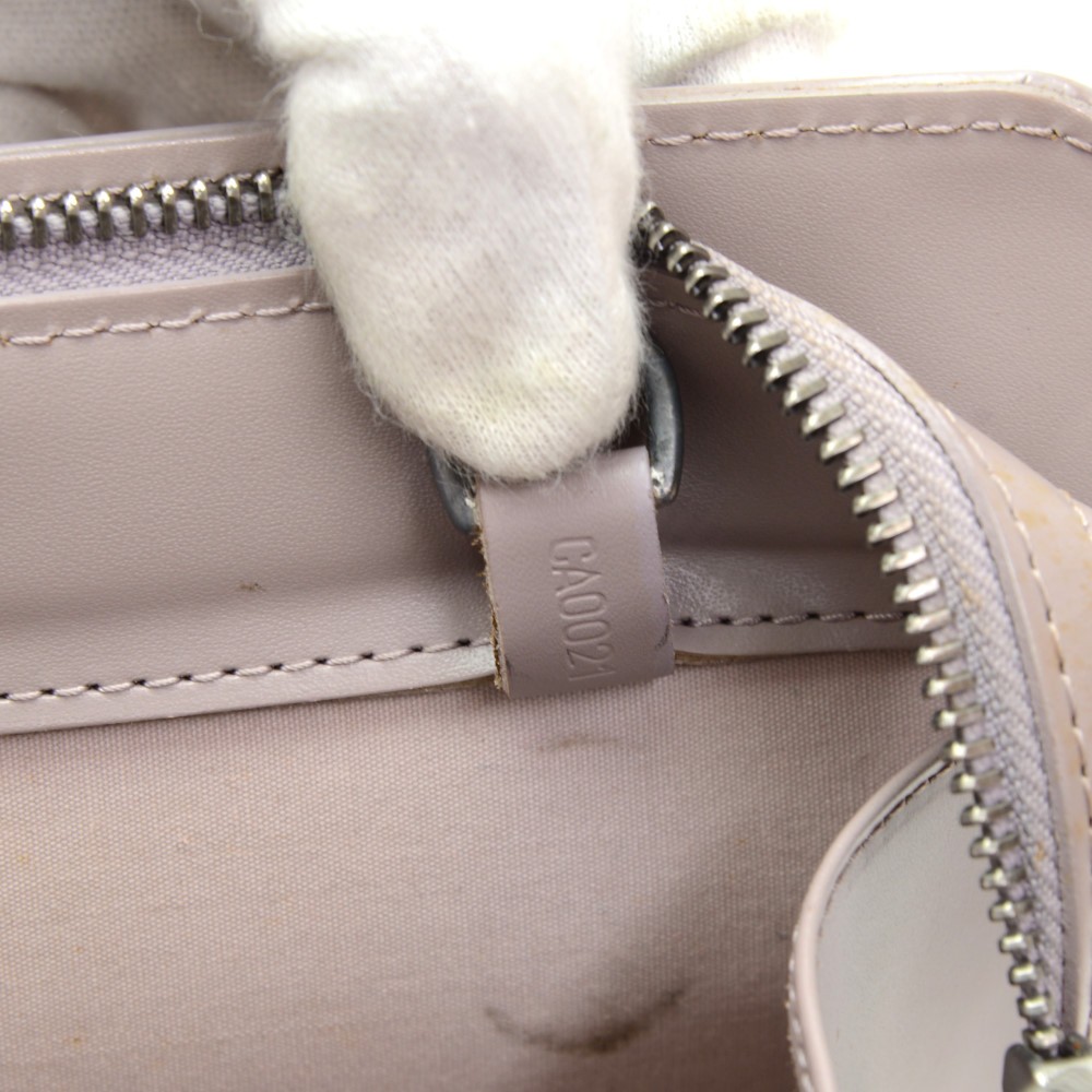Louis Vuitton Epi Croisette Cream Leather ref.105153 - Joli Closet