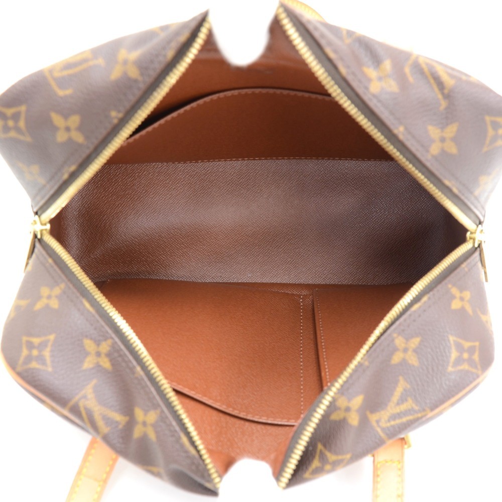 Louis Vuitton Cite MM Monogram Canvas Shoulder Bag For Sale at 1stDibs