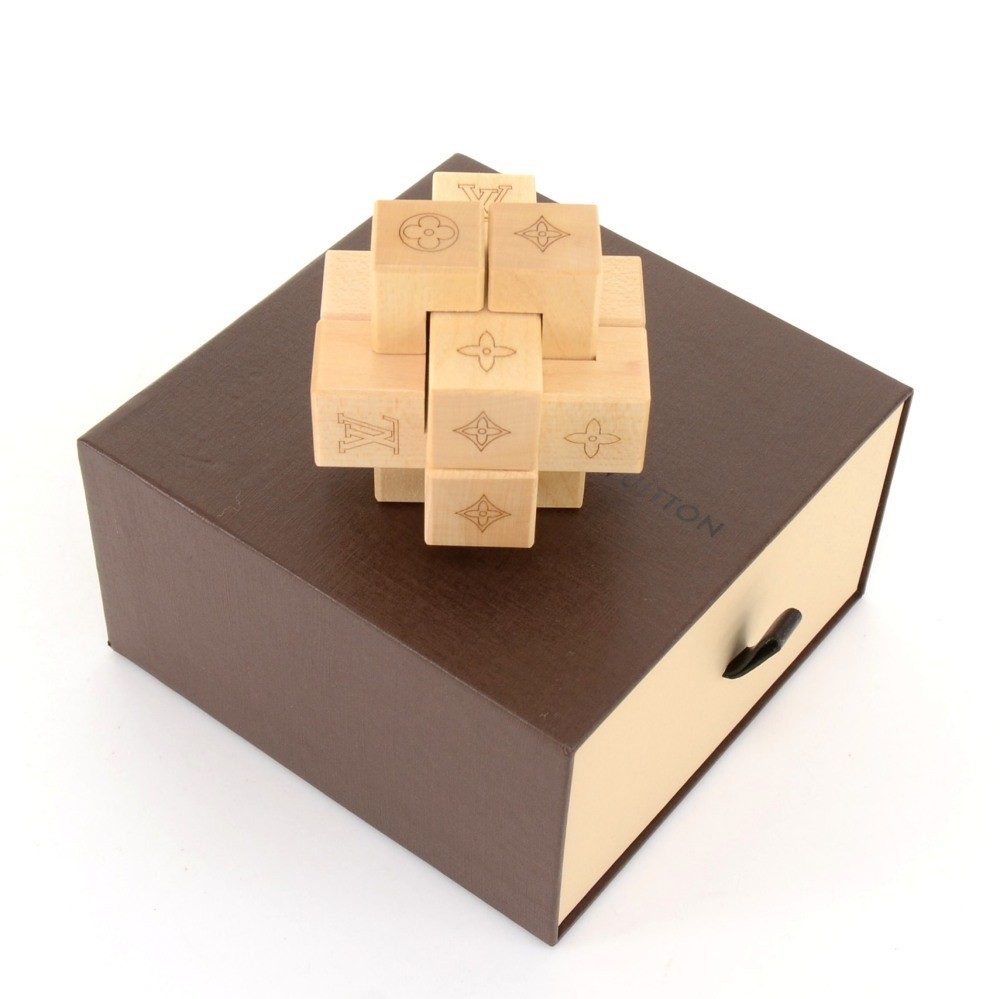 LOUIS VUITTON Le Pateki Wood Cube Puzzle 36410