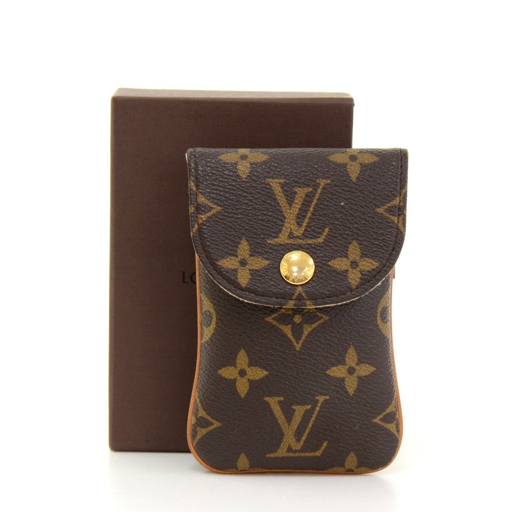 Louis Vuitton Monogram Canvas Etui Phone Case MM - Yoogi's Closet