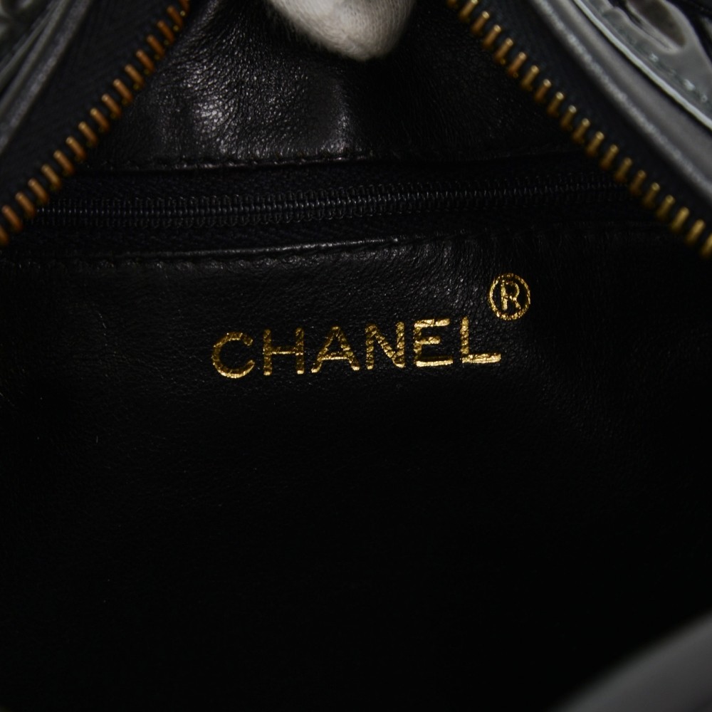 Chanel Black Quilted Patent Leather Shoulder Bag Q6B05927KB009