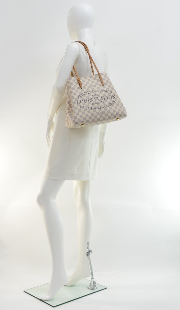 Louis Vuitton White Damier Azur Cabas Adventure MM Cloth ref.378357 - Joli  Closet