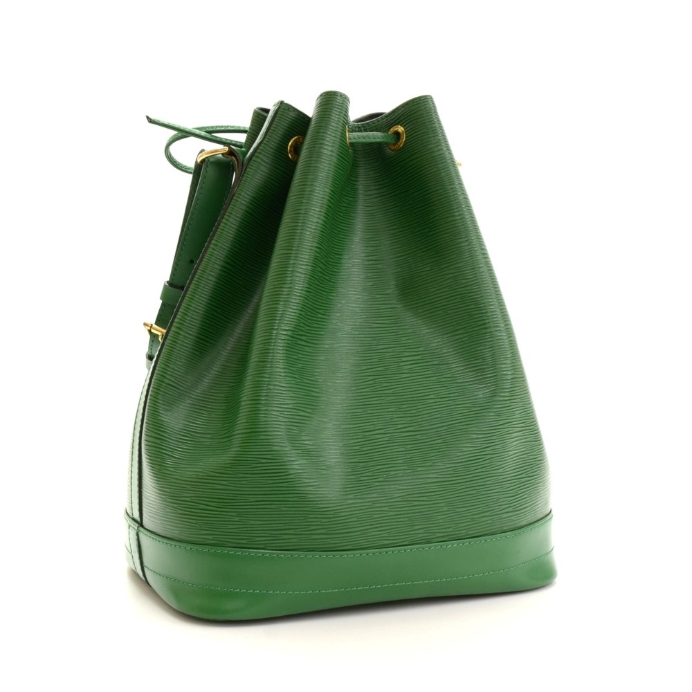 Garment bag LOUIS VUITTON green epi leather - VALOIS VINTAGE PARIS