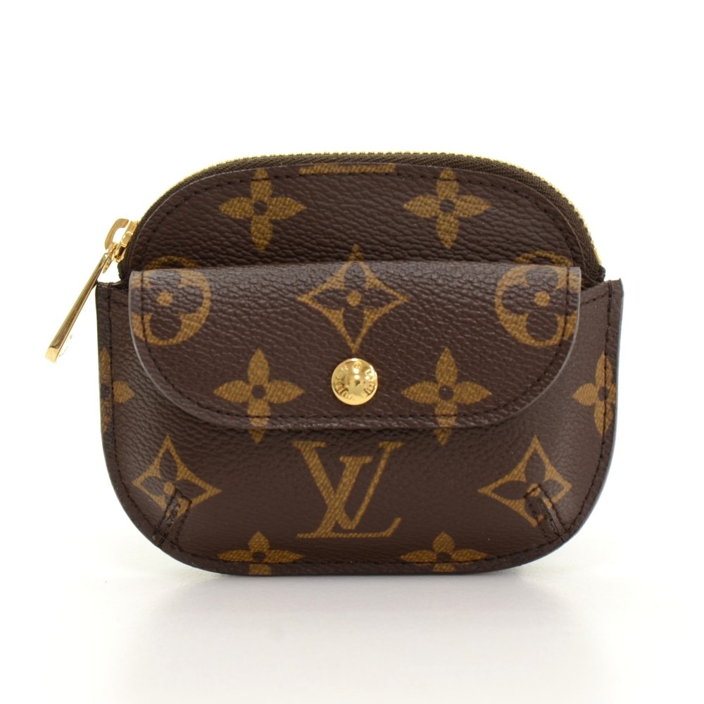 Shop Louis Vuitton MONOGRAM Monogram Leather Small Wallet Logo Coin Cases  by SHINOY
