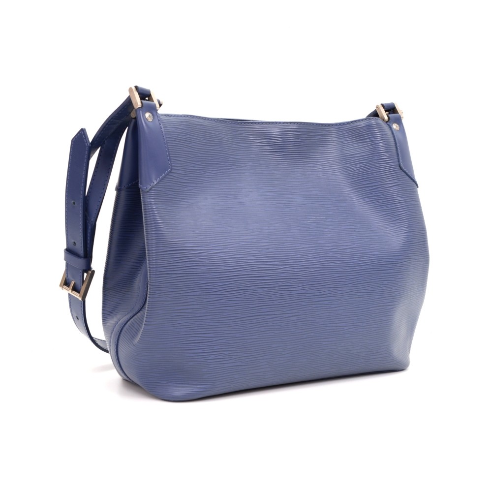 Louis Vuitton Myrtille Blue Epi Leather Mandara PM Bag - Yoogi's Closet